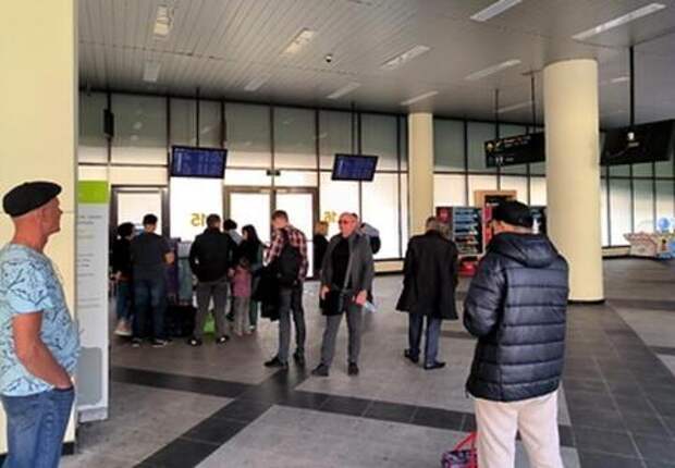 В Сочи 17 рейсов опаздывают с вылетом