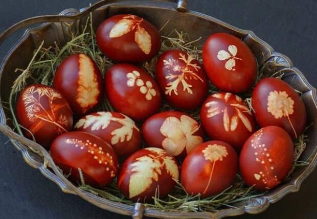 Как покрасить и украсить яйца к Пасхе 2024, интересные идеи