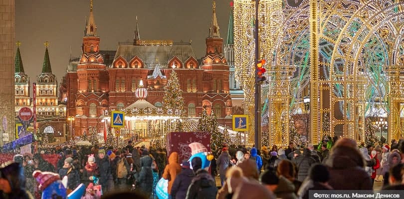 Казаков не будут привлекать для охраны порядка в новогодние праздники в Москве. Фото: М.Денисов, mos.ru