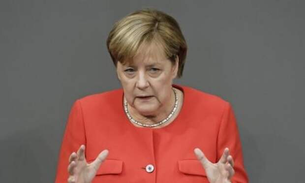 Меркель умоляет США освободить ее от похода против Путина