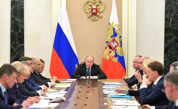 Путин напомнил министрам, для чего они нужны 