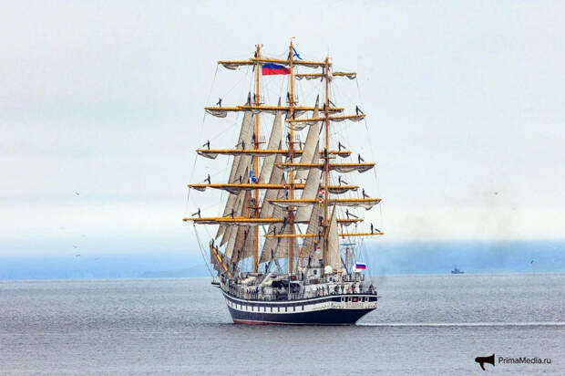 Астраханские курсанты на паруснике отправятся в Китай