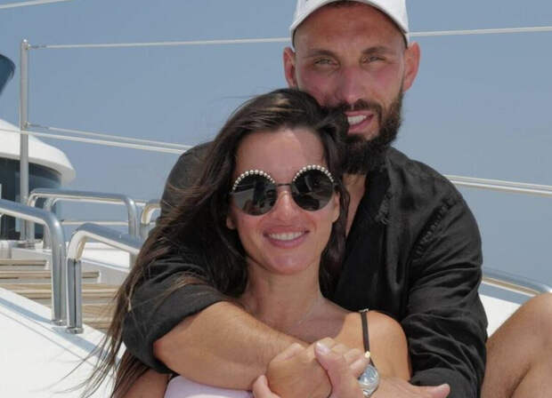 Новый муж Ксении Бородиной сбежал со съемок из-за ее бывшего