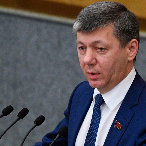 Захватывают храмы и выгоняют священников, взрывают православных русских консерваторов, саботируют распоряжения правителя...