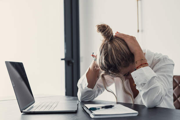 Психолог Рай: плечи и шея могут болеть из-за накопленного стресса и страхов