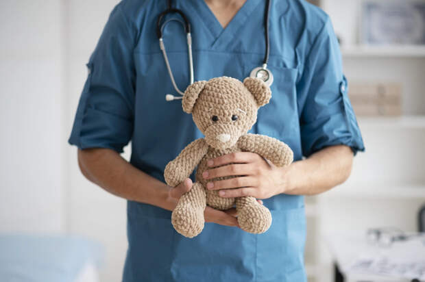 Пятилетнему ребёнку грозит полная слепота из-за редкой опухоли мозга