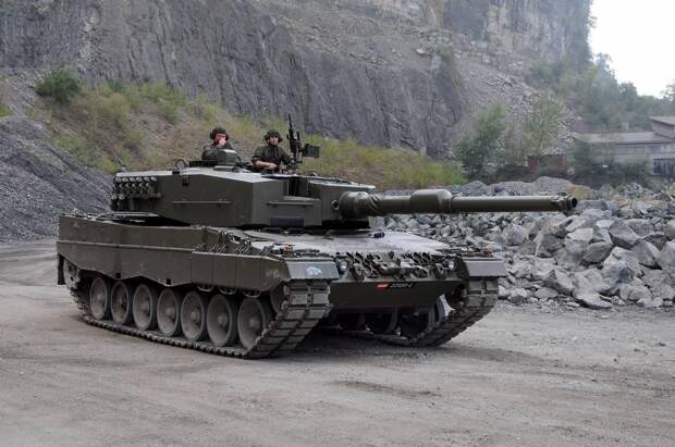 Чехия планирует получить от Германии 77 танков Leopard 2A8