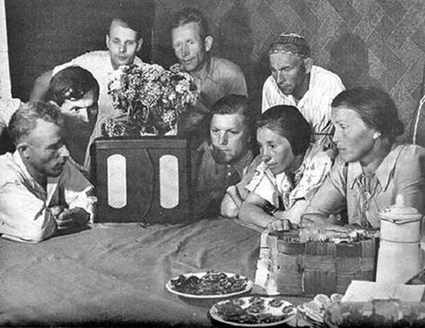 Обязать население сдать радиоприемники