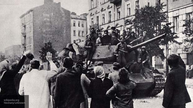 Историки опровергли миф о "нападении" советских войск на Польшу в 1939 году