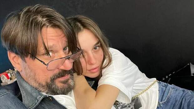 Отощавшая до 38 килограммов жена Логинова заявила о его изменах