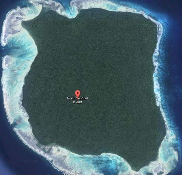 А вот это очень интересный Северный Сентинельский остров, территория которого плотно покрыта деревьями google maps, в мире, карта, люди, подборка, прикол, юмор