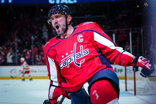 Кузнецов назвал мотивацией для Овечкина погоню за рекордом Гретцки