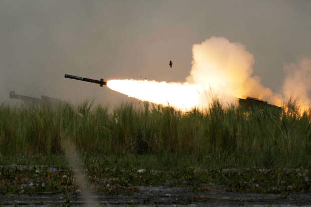 BILD: ВСУ наносит удары вглубь России американскими ракетами Himars