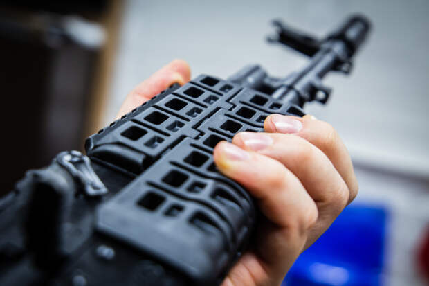 Застрелившего родителей беглого россиянина нашли в машине