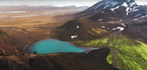 Ледниковое озеро и снежные вершины дрон, исландия, кадр, красота, мир, природа, съемка