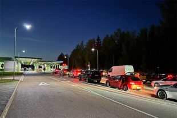 Осторожно, границы закрываются. Какие страны пускают россиян, а какие — нет