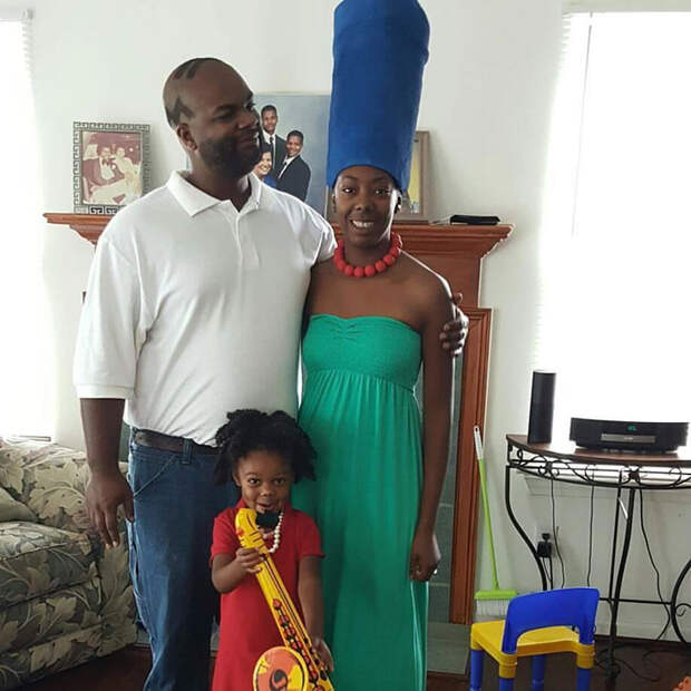 family-cosplay-the-simpsons-1