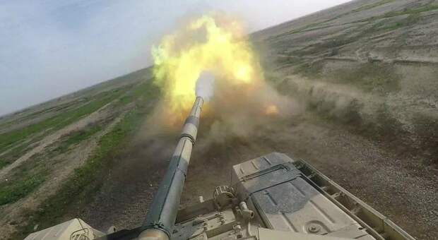 Т-90С 35-й бригады, 9 бронетанковой дивизии Армии Ирака на учениях. Фото Iraqi News Agency