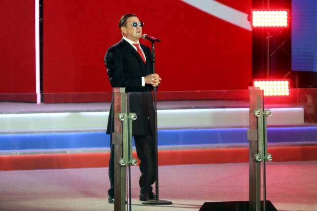 «Пошли эти девушки…»: Лепс впервые высказался о расставании с Авророй Кибой