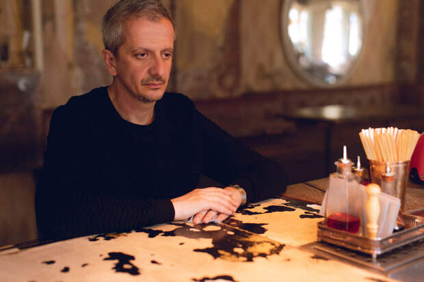 Выпускники Школы-студии МХАТ потребовали сменить ректора учреждения