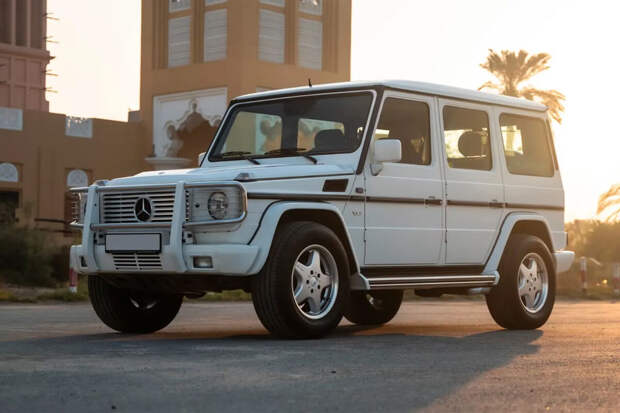 В Дубае выставили на продажу Mercedes G-Class построенный в 5 экземплярах