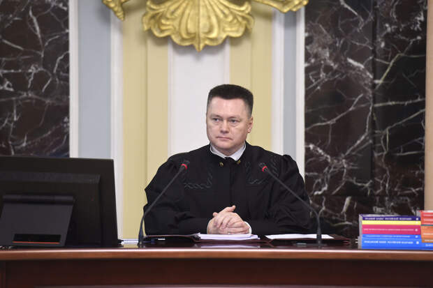 "Ъ": Краснов заявил о необходимости пересмотра системы оплаты труда судей