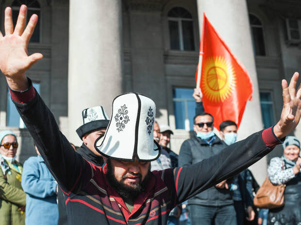 Многих возмутило недавнее очередное заявление спикера киргизского парламента Нурланбека Шакиева, который призвал заблокировать трансляцию...