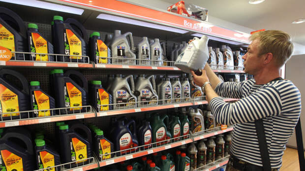 Менять по сезонам? Эксперты опровергли популярный миф о моторном масле