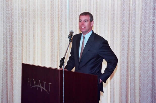 Британия запросит у ФБР данные о возможных преступлениях экс-принца Эндрю