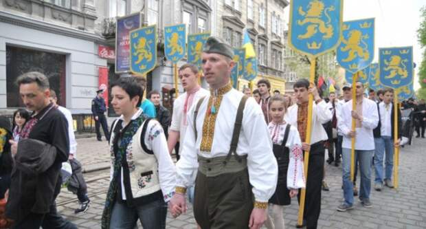 У Украины не было выбора: вместо Донбасса Киев мог потерять Галичину