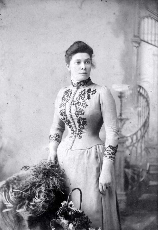 Victorian Women in the 19th Century (35).jpg
