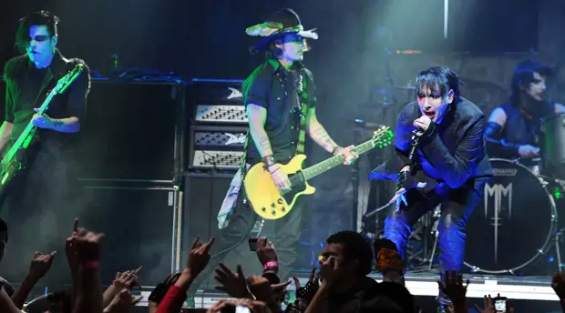 «Люди решают превратно толковать прошлое»: Мэрилин Мэнсон ответил на обвинения в насилии