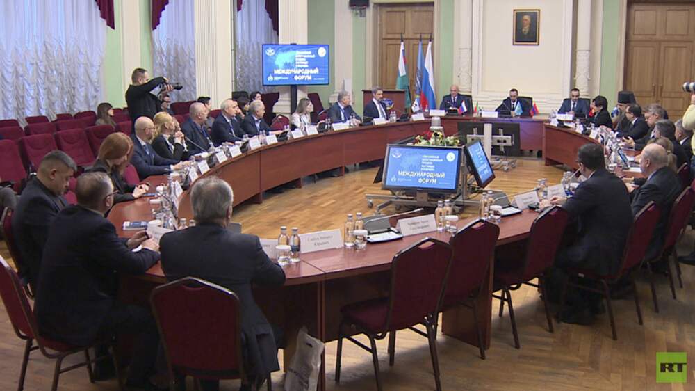 собянин и медведев. климатическая политика. школа молодых политиков 1306. комплекс градостроительной политики города москвы. москва политика общество.