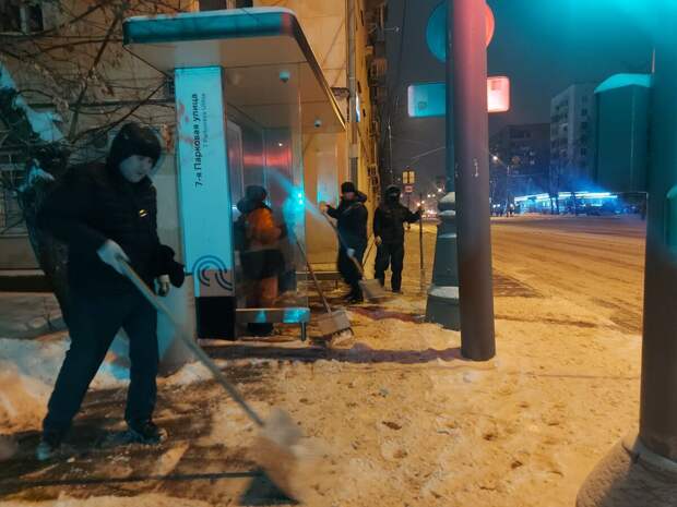 Уборка снега на Первомайской улице