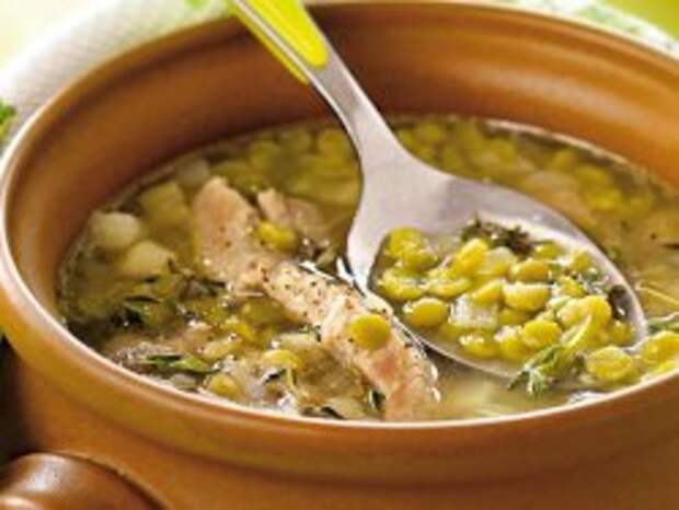 Гороховый суп с курицей – сытный обед для гурманов