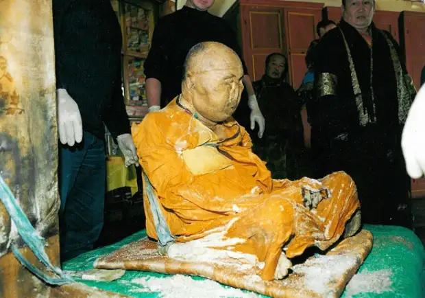 2100-летняя мумия с кровью в венах: тайна китайской матроны Леди Дай