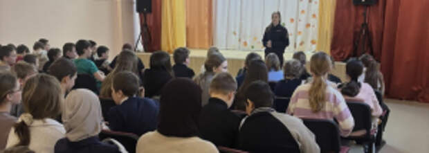 В Ивановской области сотрудники Госавтоинспекции проводят профилактические мероприятия в образовательных организациях региона