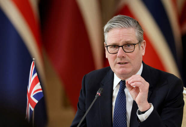 В одной стране пригрозили лишить работы бастующих врачей