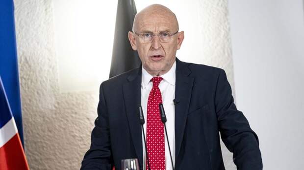 Глава Минобороны Великобритании поделился желанием "взять под стражу" Путина