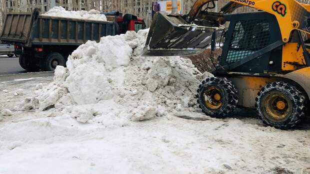 В Тюмени дорожные службы готовятся к сильному снегопаду