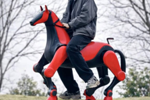 Компания DEEP Robotics представила роболошадь, на которой можно ездить