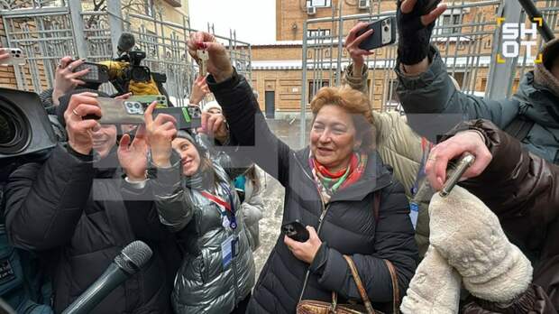 Полина Лурье получила ключи от спорной квартиры в Хамовниках