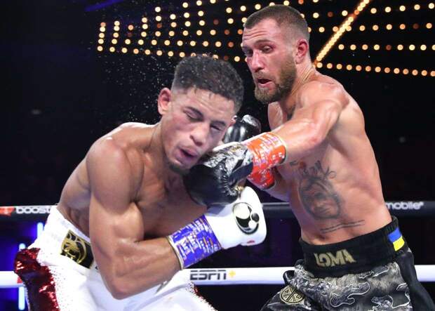 Лома возвращается! Известный украинский боксер снова побеждает!