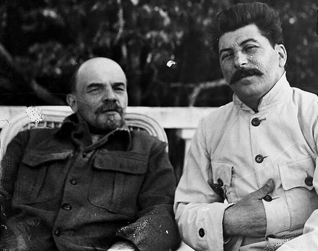Почему Троцкий и Ленин обвинили Сталина в проигрыше советско-польской войны
