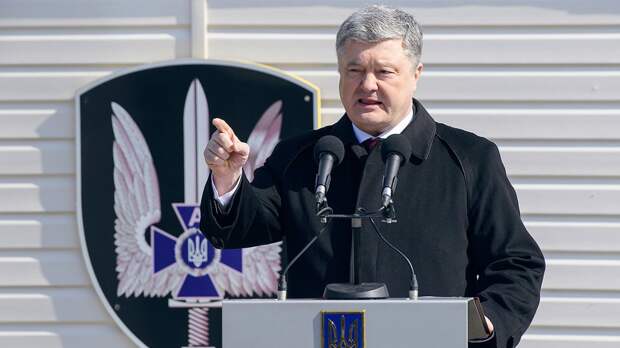 Выпил «смелой воды»: Порошенко опустился до хамства по отношению к россиянам Выпил «смелой воды»: Порошенко опустился до хамства по отношению к россиянам