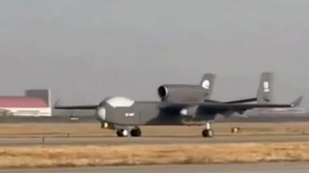 Китай начал тестировать огромный летающий улей с роем беспилотников внутри