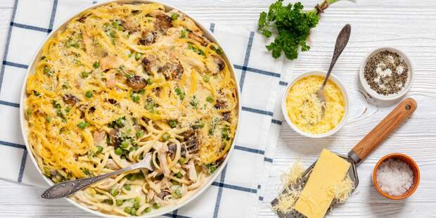 Тетраццини — запеканка с макаронами, индейкой и грибами