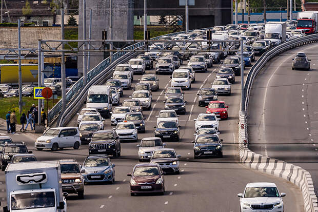 «Герои НовоСибири» ознакомились с работой дорожно-транспортной отрасли региона