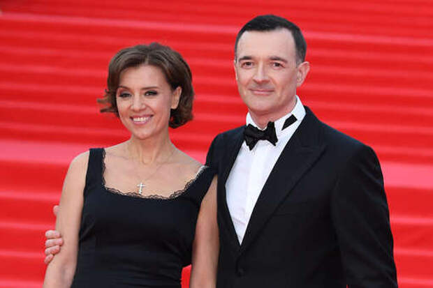 Актер Егор Бероев тайно женился на 21-летней балерине