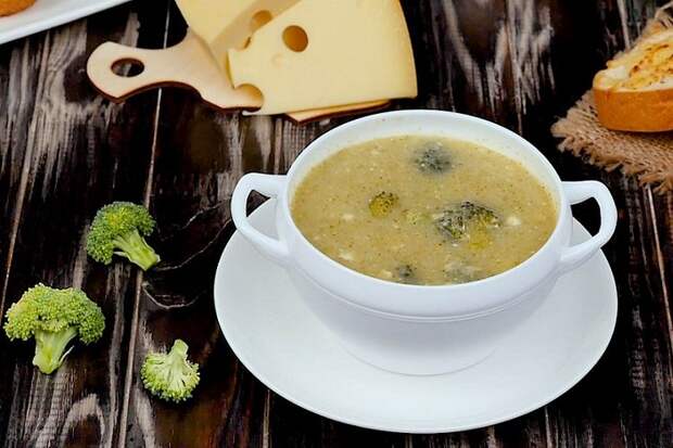 Луковый суп с брокколи